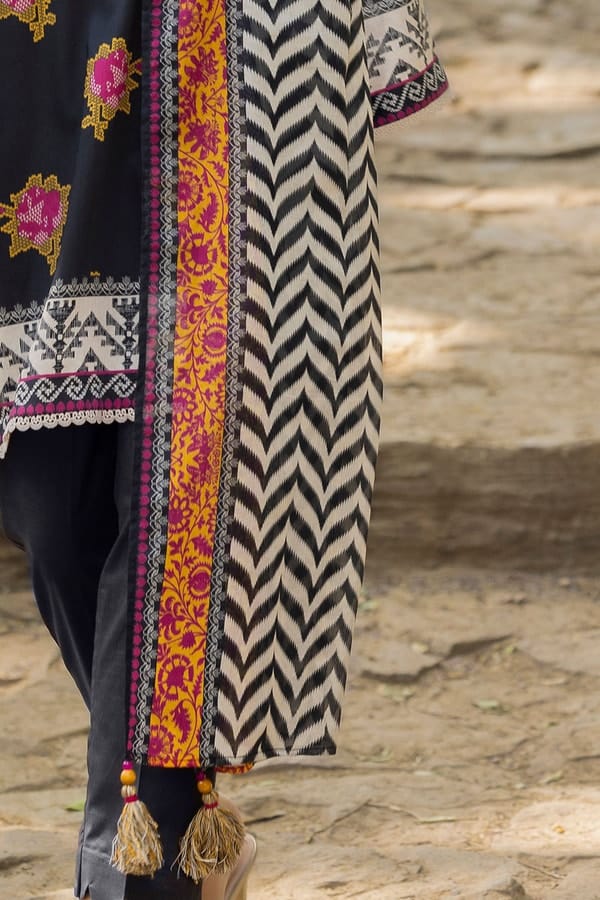 3 Piece Unstitched Printed Lawn Suit - Image 6