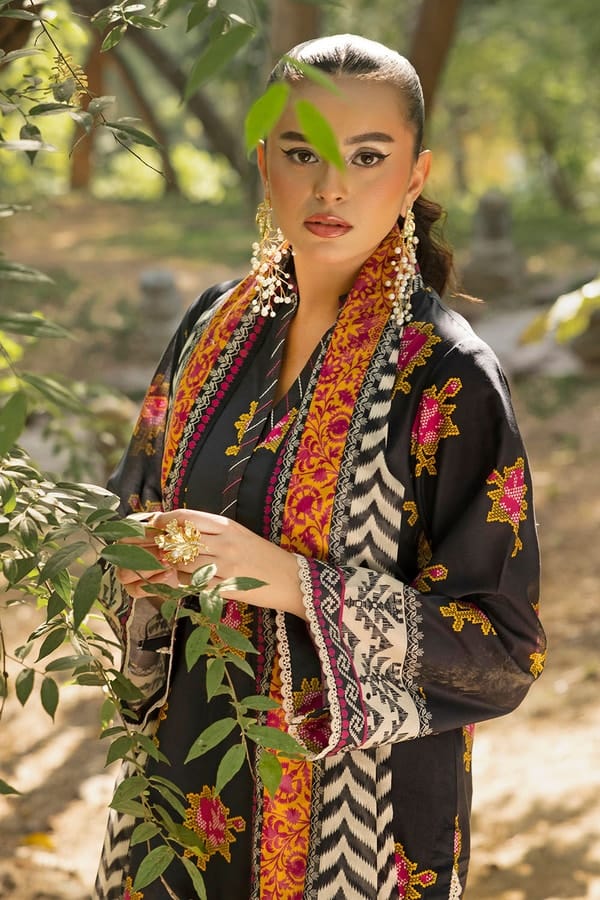 3 Piece Unstitched Printed Lawn Suit - Image 3