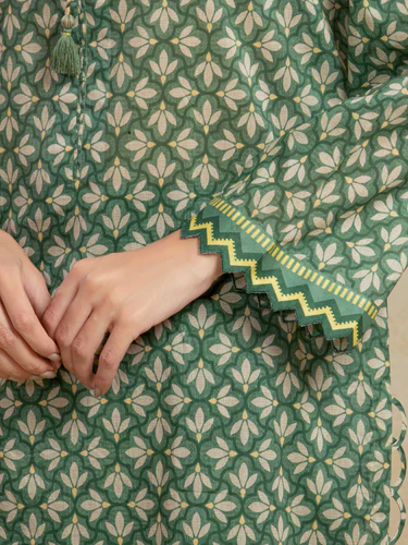 Unstitched 3 Piece Khaddar - Printed Green