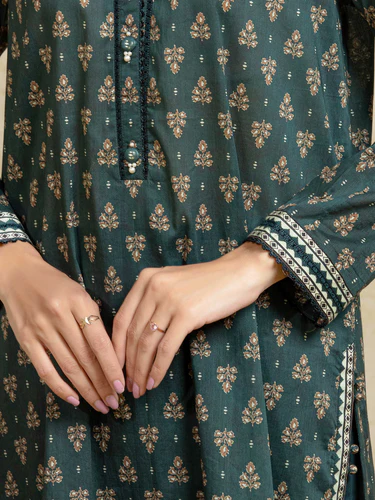 Unstitched 3 Piece Printed Khaddar - Dark Green