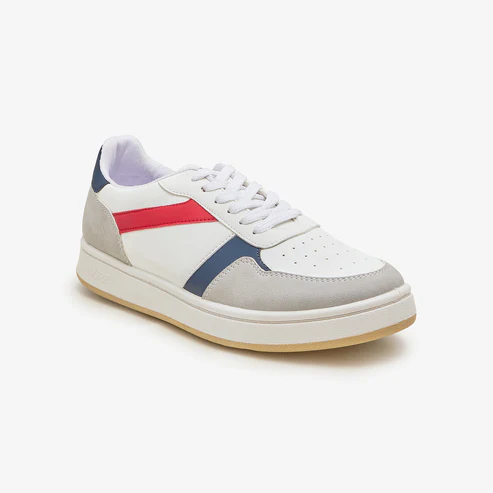 Men's White Comfortable Kicks