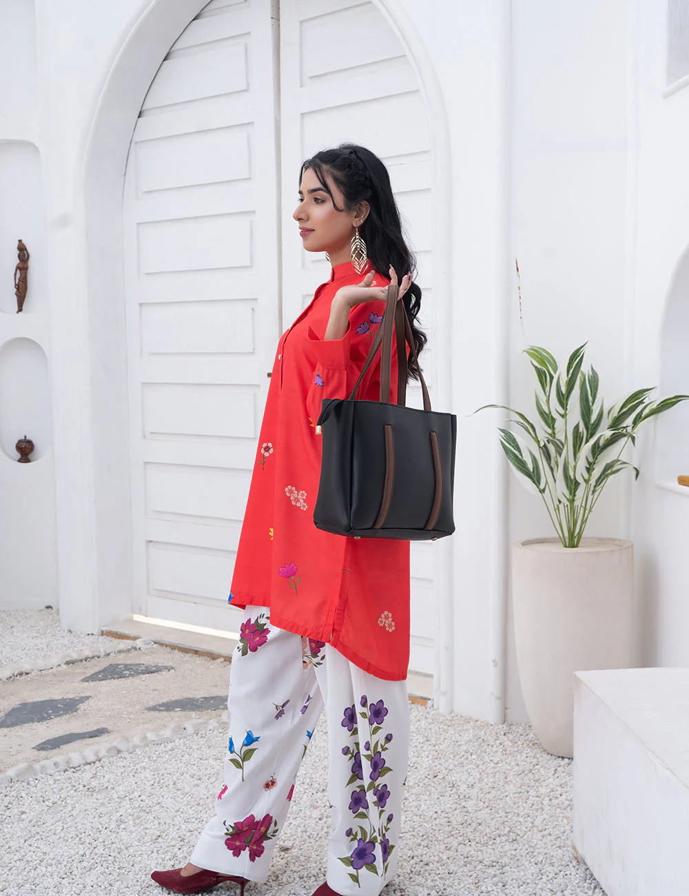 Stay Bag Black for Women/Girl- Stylish & Elegant
