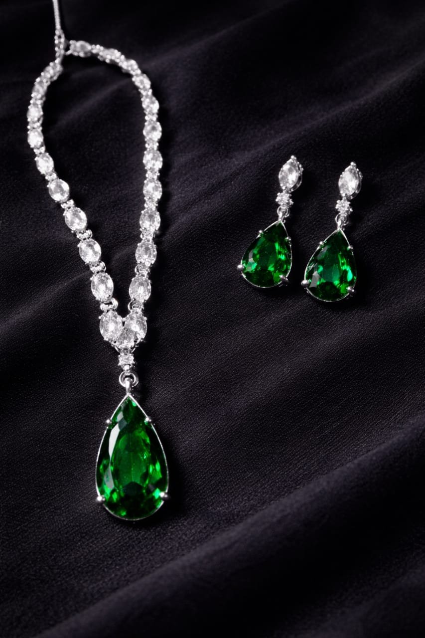 Timeless Clear Crystal Teardrop Necklace & Drop Earrings Set – Elegant Silver-Toned Wedding Jewelry - Image 2